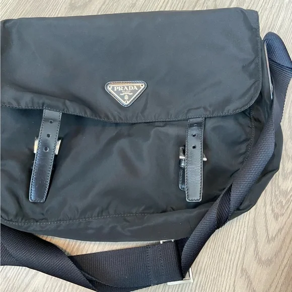 Prada - Vela Messenger Bag ~9.75”H x 13”L" x 4.5”D Black Nylon Pristine $Firm - Picture 8 of 17
